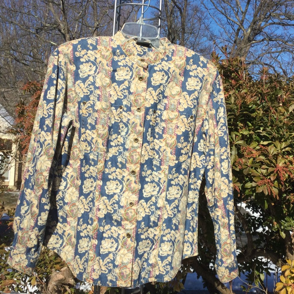 Lizwear Mock Neck Floral Shirt